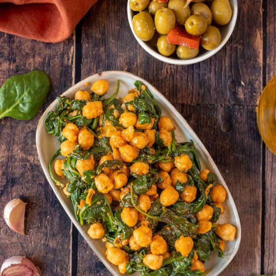 Sauteed Chickpeas with Spinach