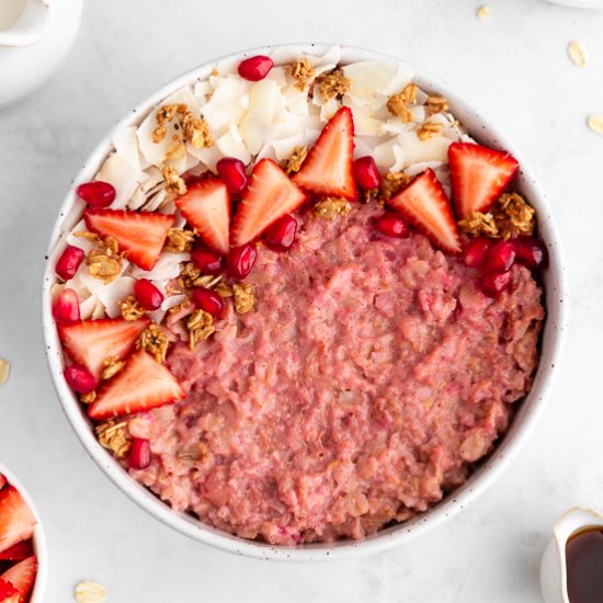 Strawberry Oatmeal (Vegan!)