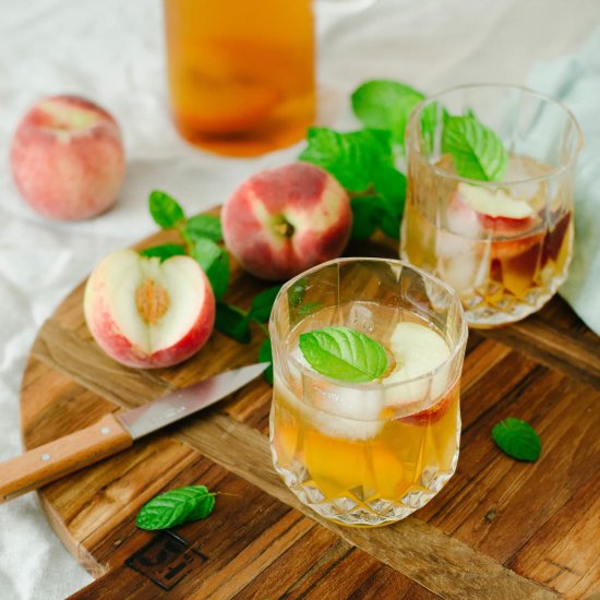 Peach and Mint Iced Tea