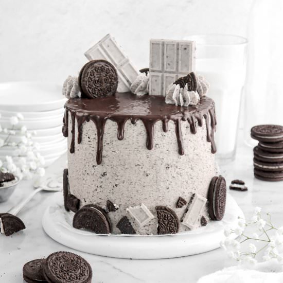 Oreo Cake (Cookies and Cream!)