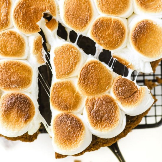 S’mores Cookie Pie!