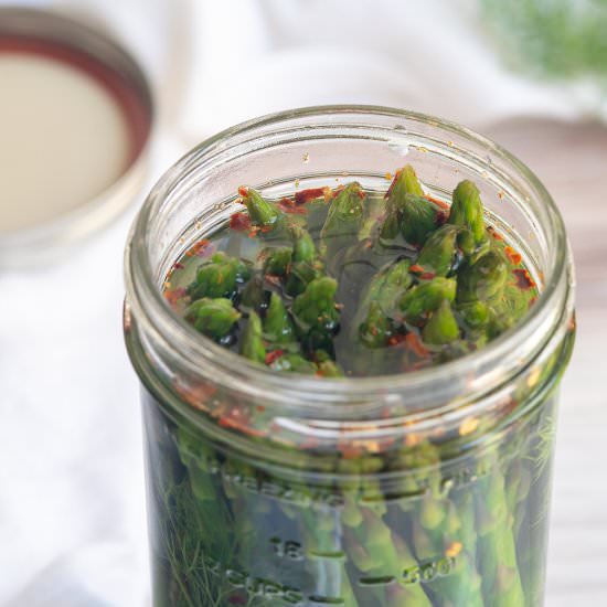 Quick Pickled Asparagus