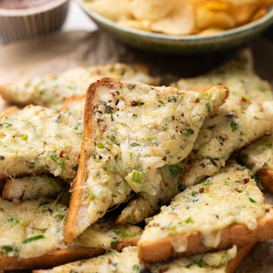 Chilli Cheese Garlic Bread