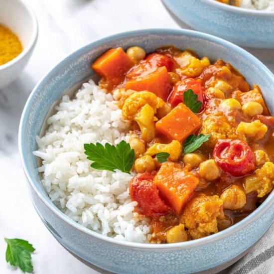 Cauliflower and Chickpea Curry