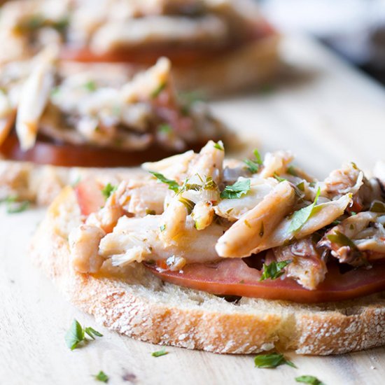 Spicy Warm Crab Bruschetta