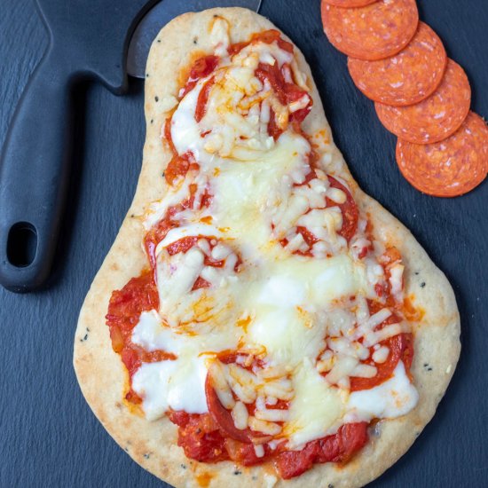 Easy Pepperoni Flatbread Pizza