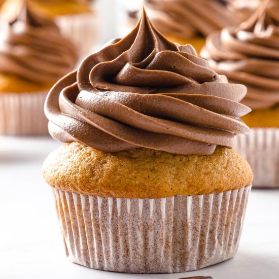 Cupcakes with Mocha Buttercream