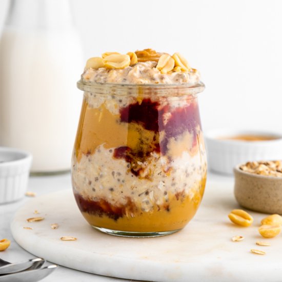 PB&J Overnight Oats (Vegan & GF)