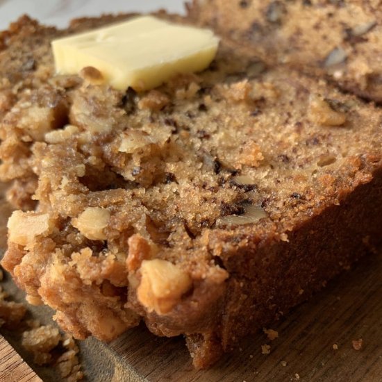 Sour Cream Banana Bread Streusel