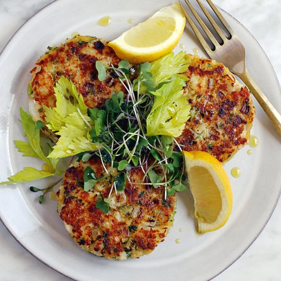 Cod Cakes with Tartar Sauce