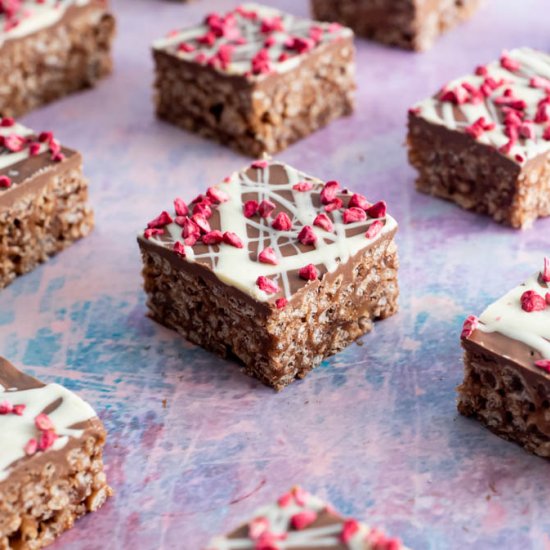 Mars Bar Tray Bake Slices