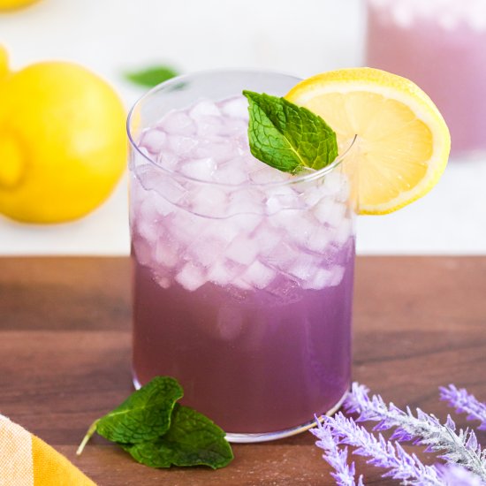 Honey Lavender Lemonade