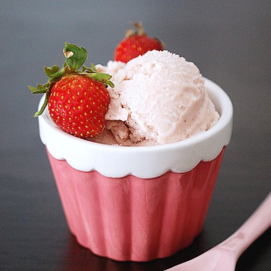 Strawberries and cream ice cream