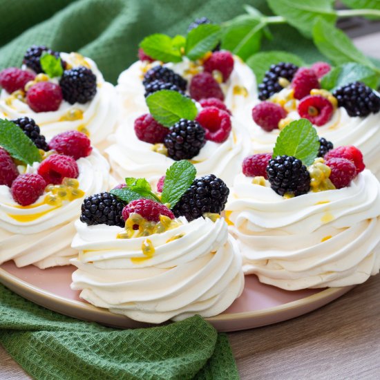 Mini Pavlova