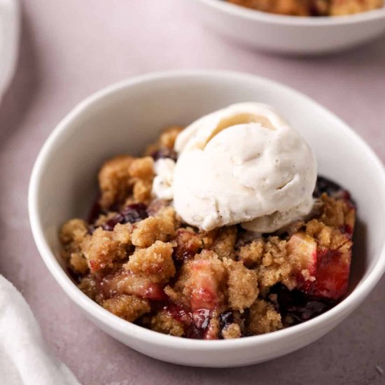 Easy Cherry Apple Crumble