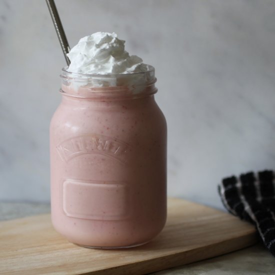 Vegan Strawberry Milkshake