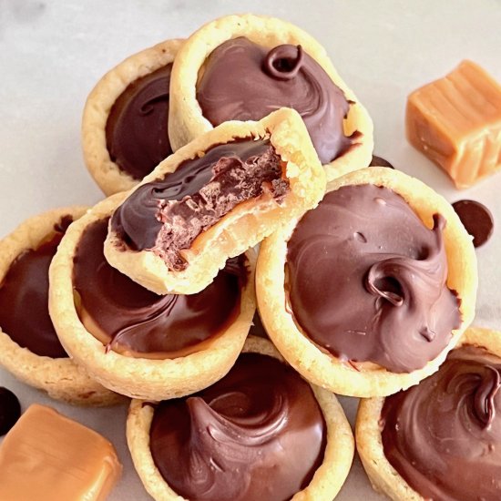 Twix Cookie Cups