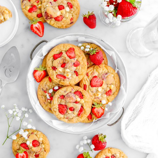 Strawberry White Chocolate Cookies