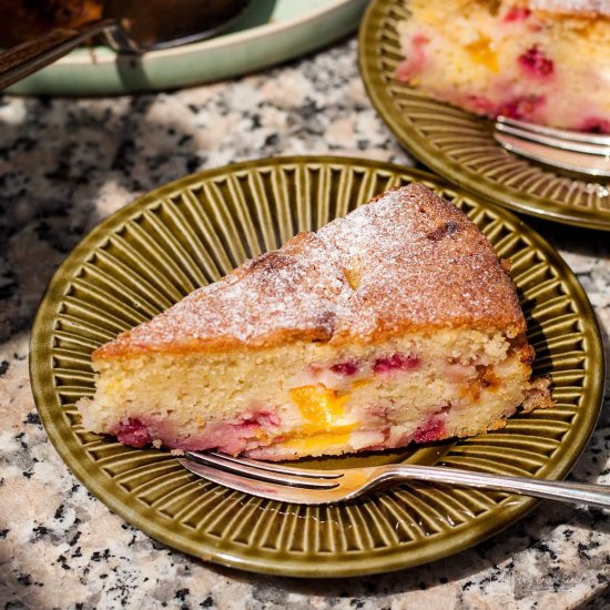 Easy peach and redcurrant cake