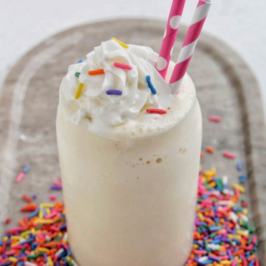 Easy Vanilla Milkshake