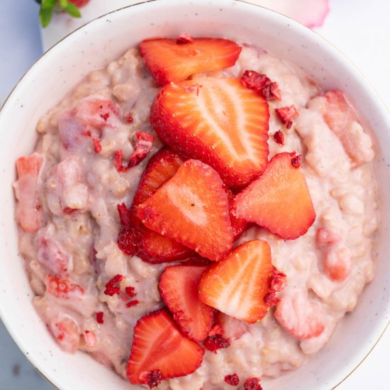 Strawberries and Cream Oatmeal