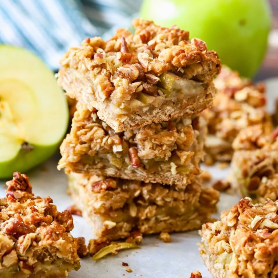 Apple Oatmeal Bars