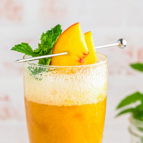 Perfect Peach Bellini Cocktail