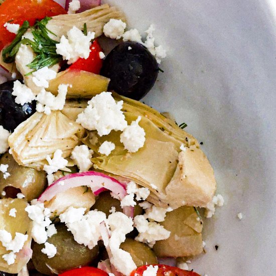 Artichoke with feta cheese salad