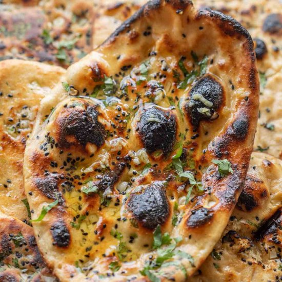 Easy Butter Garlic Naan