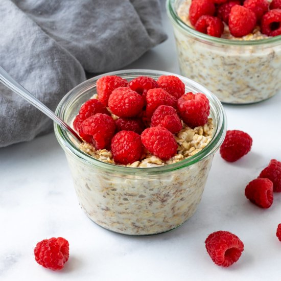 Raspberry Overnight Oats