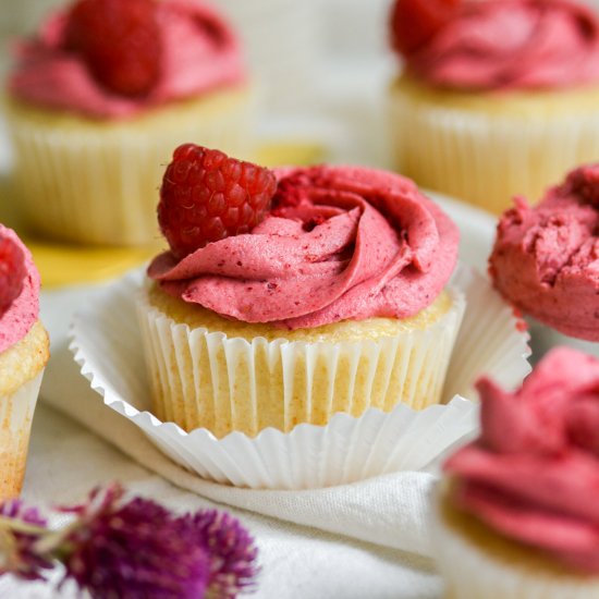 Vegan Lemon Raspberry Cupcakes