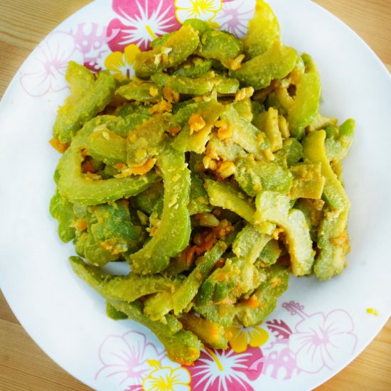 Bitter gourd with eggs stir-fry rec