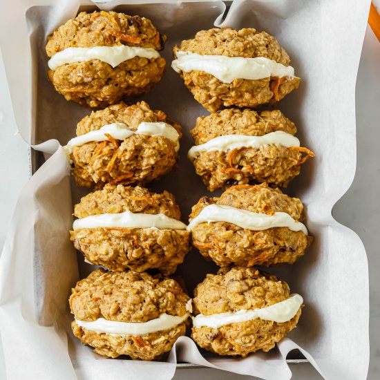 Carrot Cake Whoopie Pies