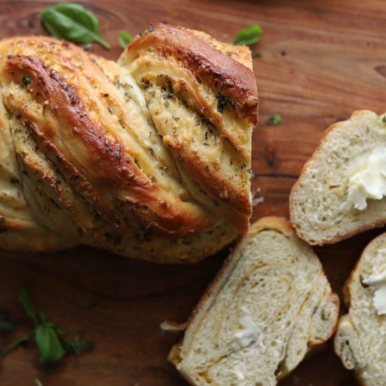 Swirled Garlic Herb Bread