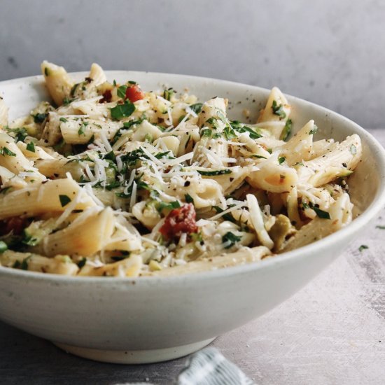 Pasta Salad with Sun-dried Tomatoes