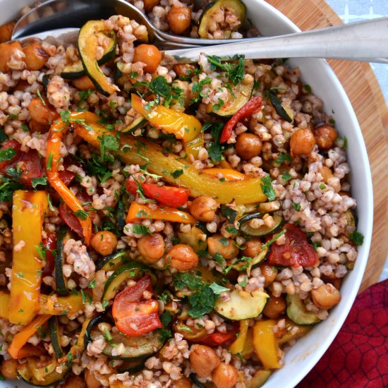 Buckwheat with vegetables and spice