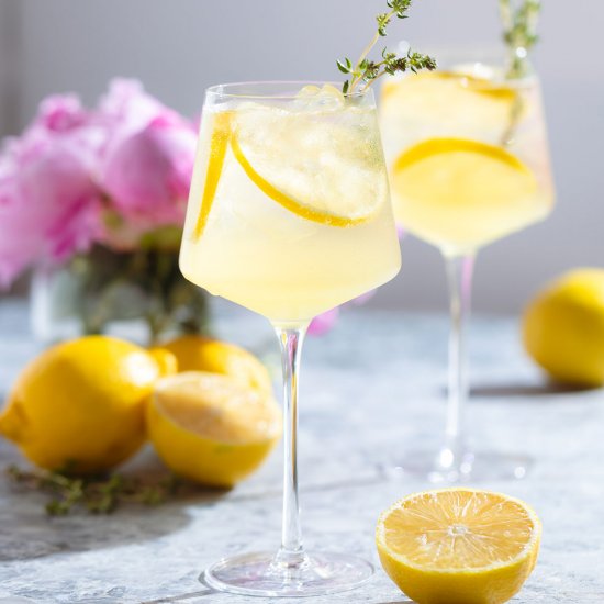 Limoncello Spritz