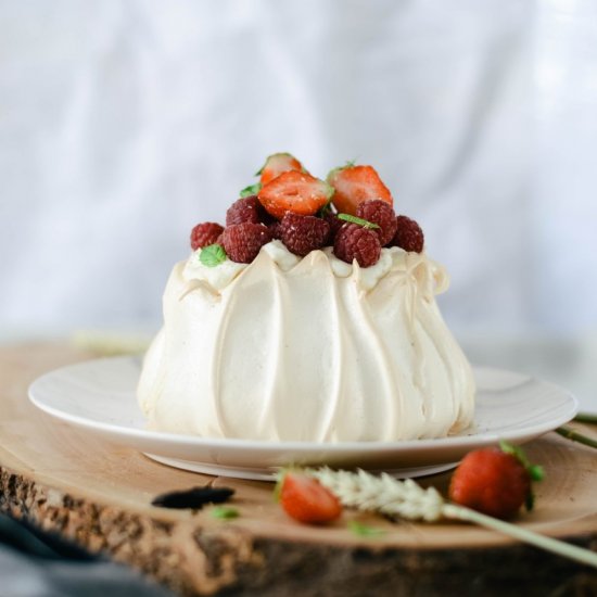 Red Fruits Pavlova Recipe