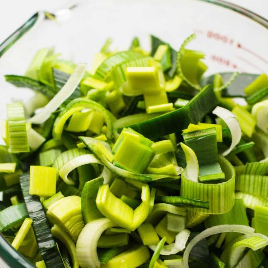 How to Cut and Clean Leeks