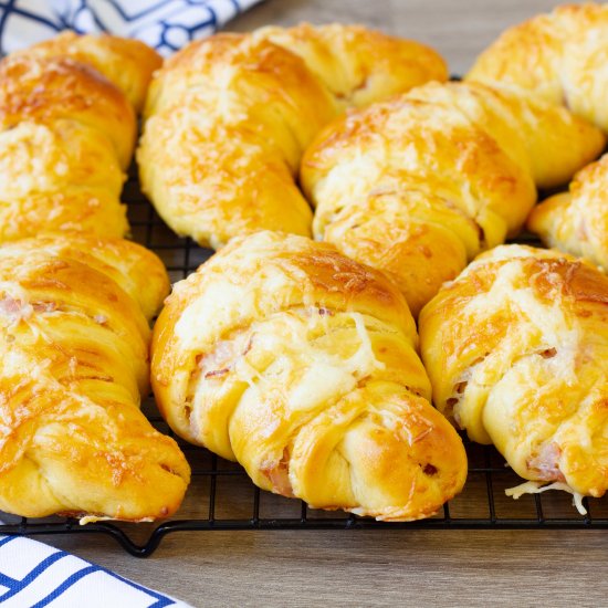 Croissants with ham and cheese