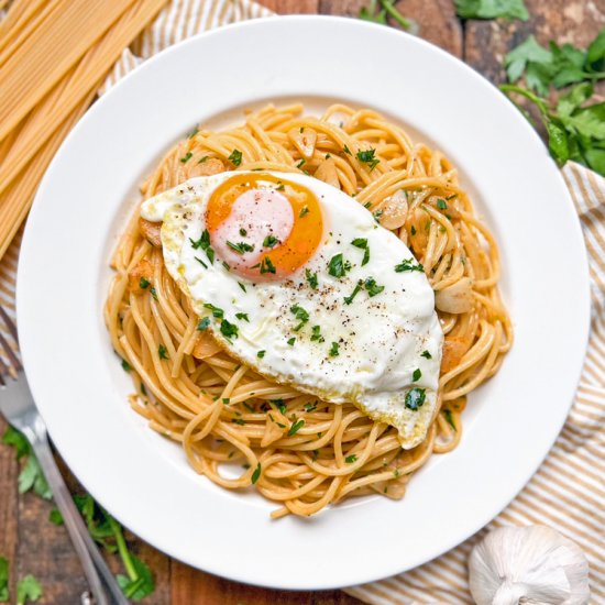 Garlic Spaghetti with Fried Eggs