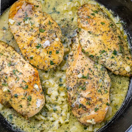 GARLIC BUTTER CHICKEN SKILLET