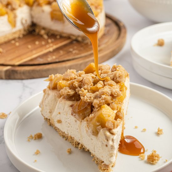 Apple Crisp Cheesecake