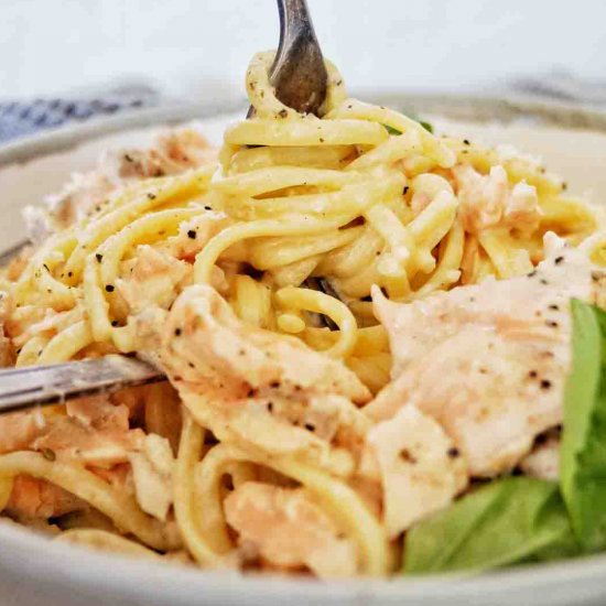 Salmon Linguine