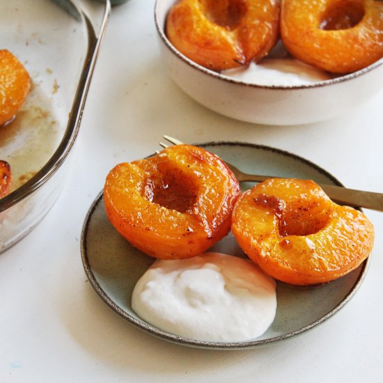 Baked peaches