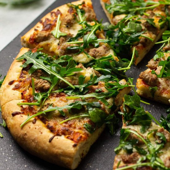 Spicy Sausage & Arugula Pizza