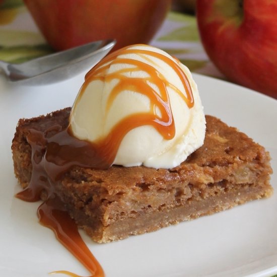 Sour Cream Apple Bars