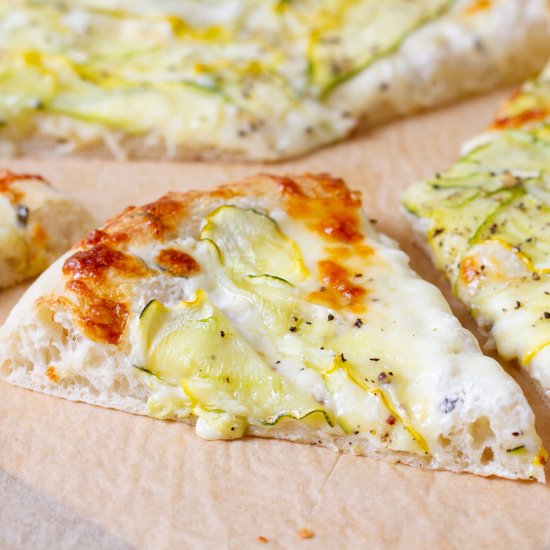 Pizza Bianca with zucchini