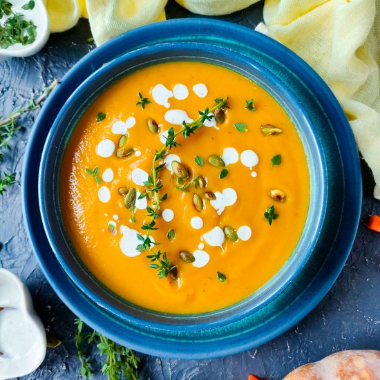 Easy Pumpkin Carrot Soup