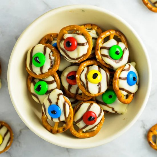 Halloween Pretzel Monster Eyes